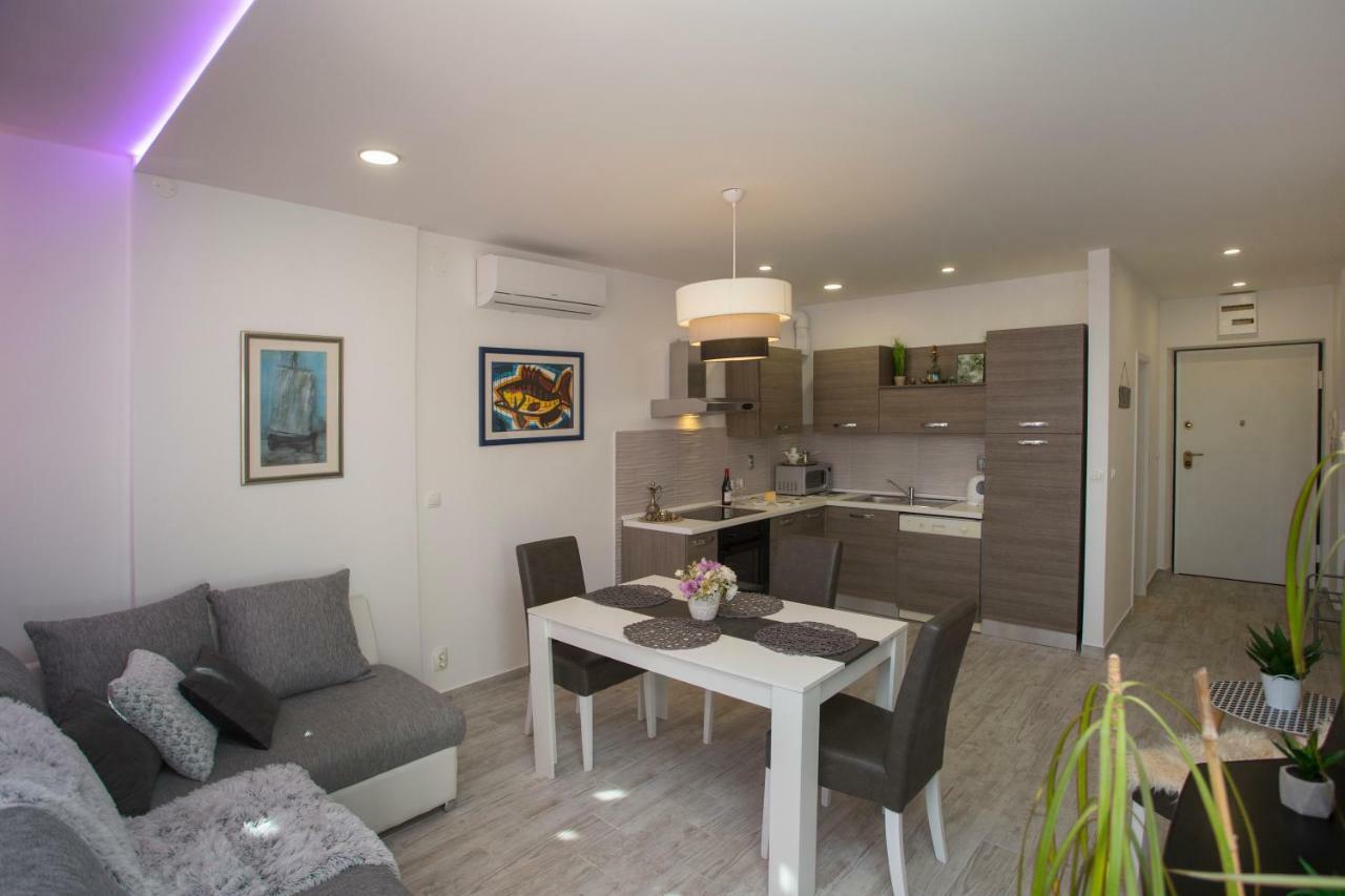 Apartment Aurora สปลิท ภายนอก รูปภาพ